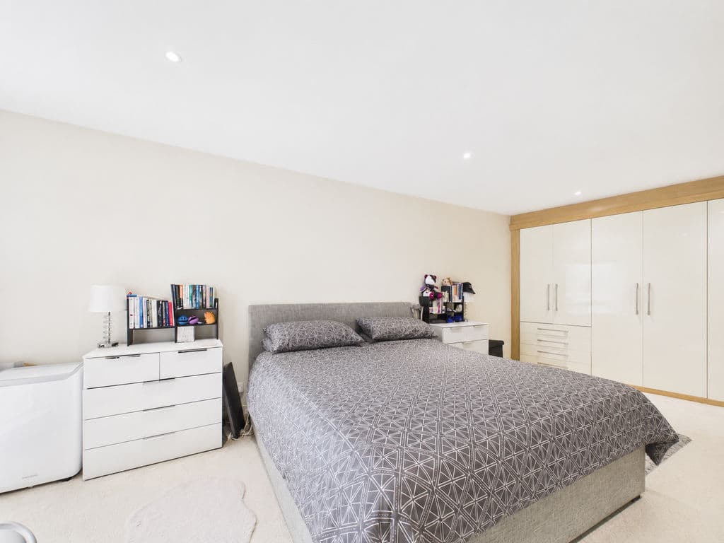 Apartment 13, Vue De Vermerette, Vega Apartments, Elizabeth Avenue, St Peter Port