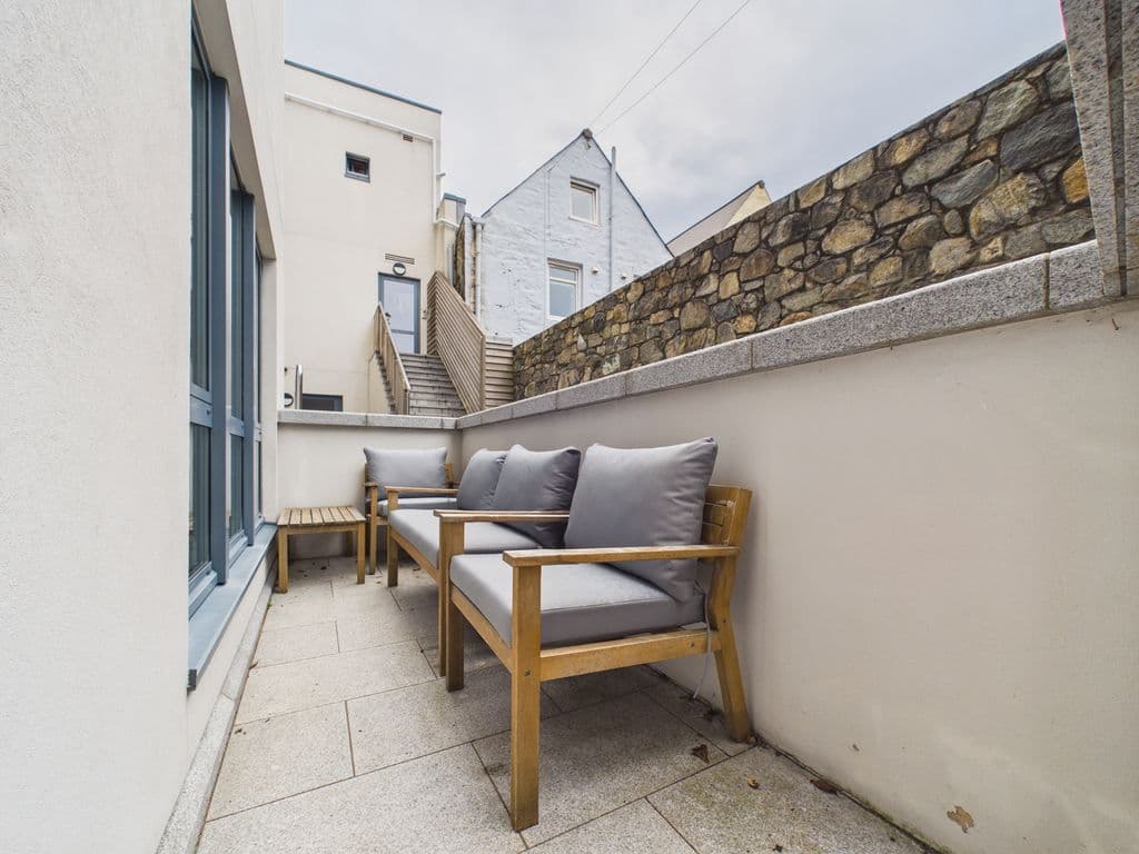 Apartment 13, Vue De Vermerette, Vega Apartments, Elizabeth Avenue, St Peter Port