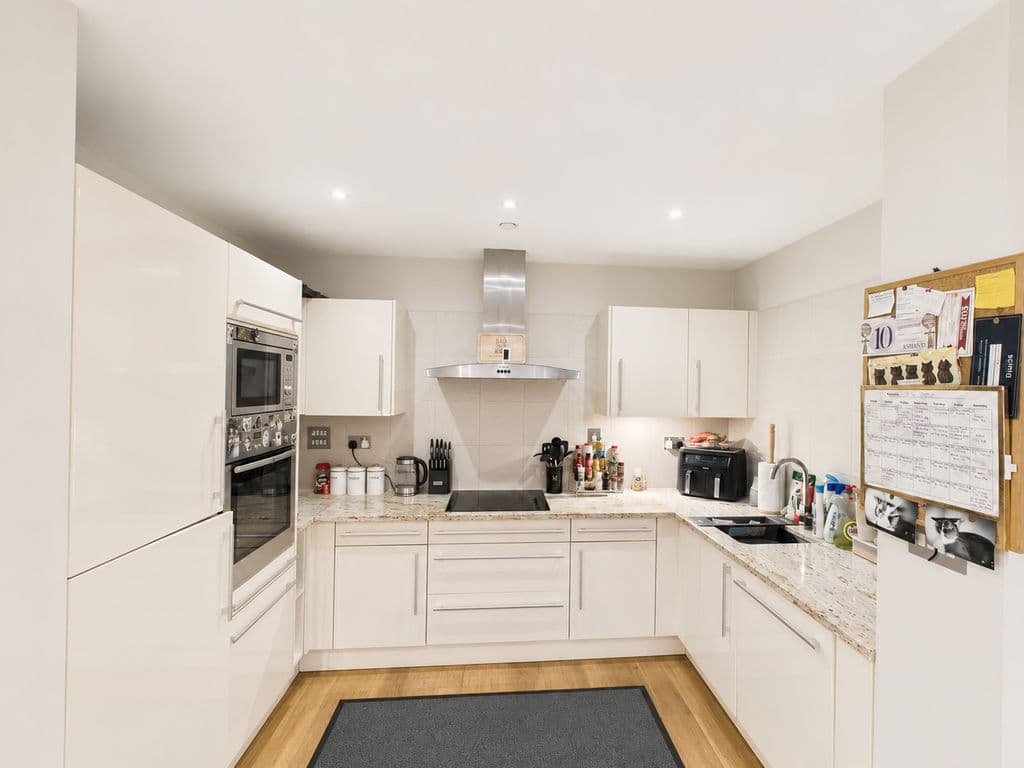 Apartment 13, Vue De Vermerette, Vega Apartments, Elizabeth Avenue, St Peter Port